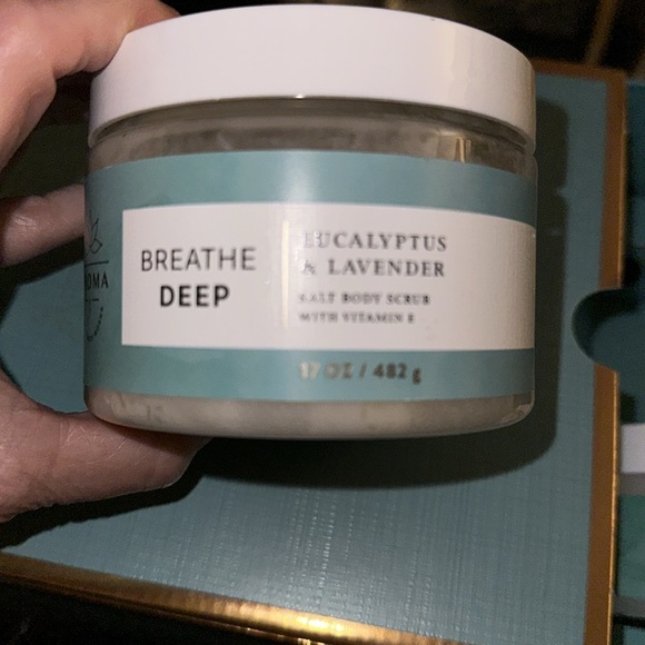 NIB 3 PIECE REFRESH & REVITALIZE BATH & BODY WORKS AROMA EUCALYPTUS AND LAVENDER - Picture 5 of 6